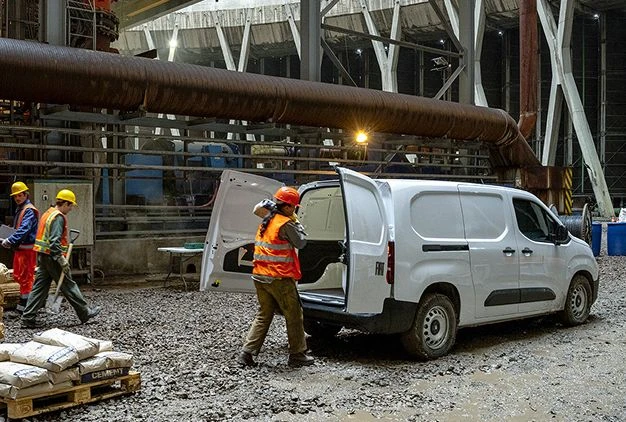 Load-through bulkhead